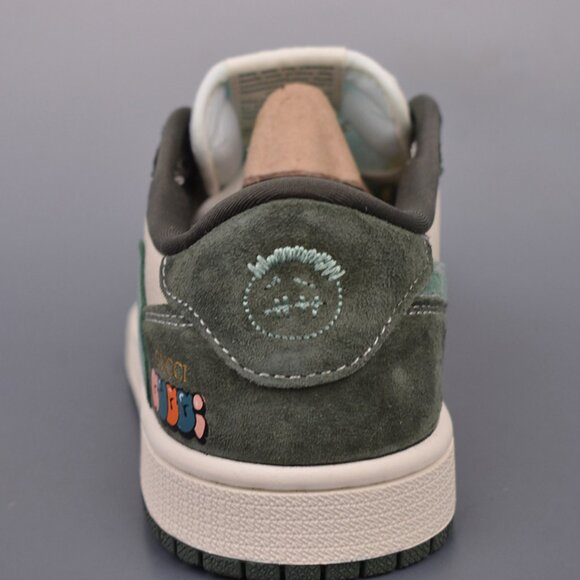 Air Jordan 1 Low Fragment x Travis Scott Sneaker - Picture 5 of 9